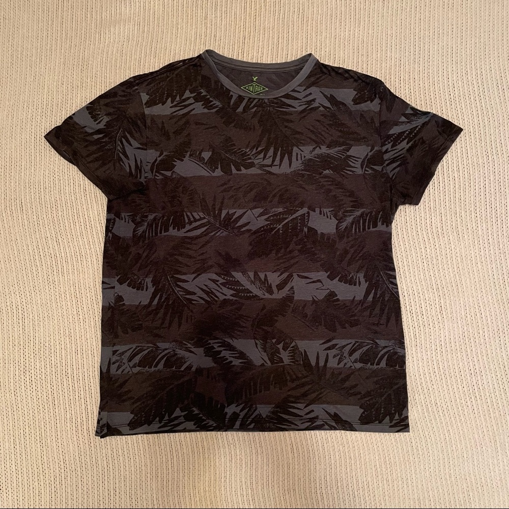 American Eagle Vintage short sleeve shirt mens size L